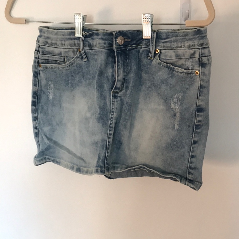 denim skirt